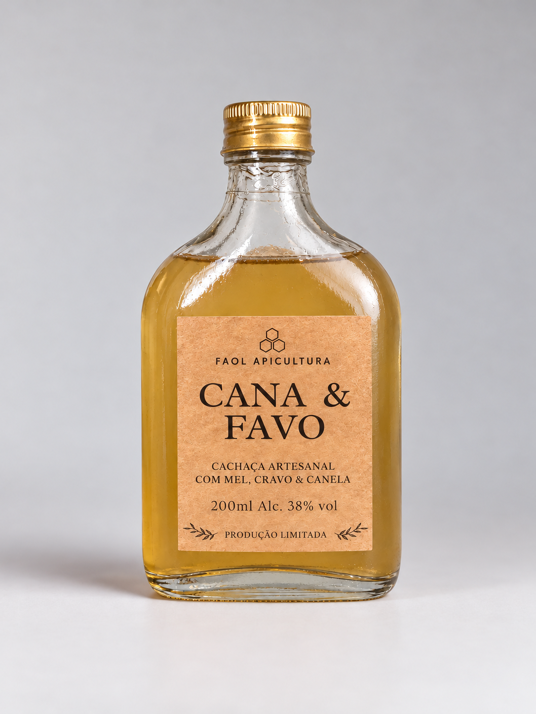 Cachaça Cana & Favo – Envelhecida em Mel, Cravo e Canela (200ml)